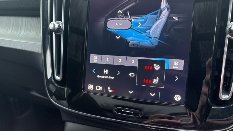 Volvo XC40 2.0 B4P Ultra Dark 5dr Auto Petrol Estate